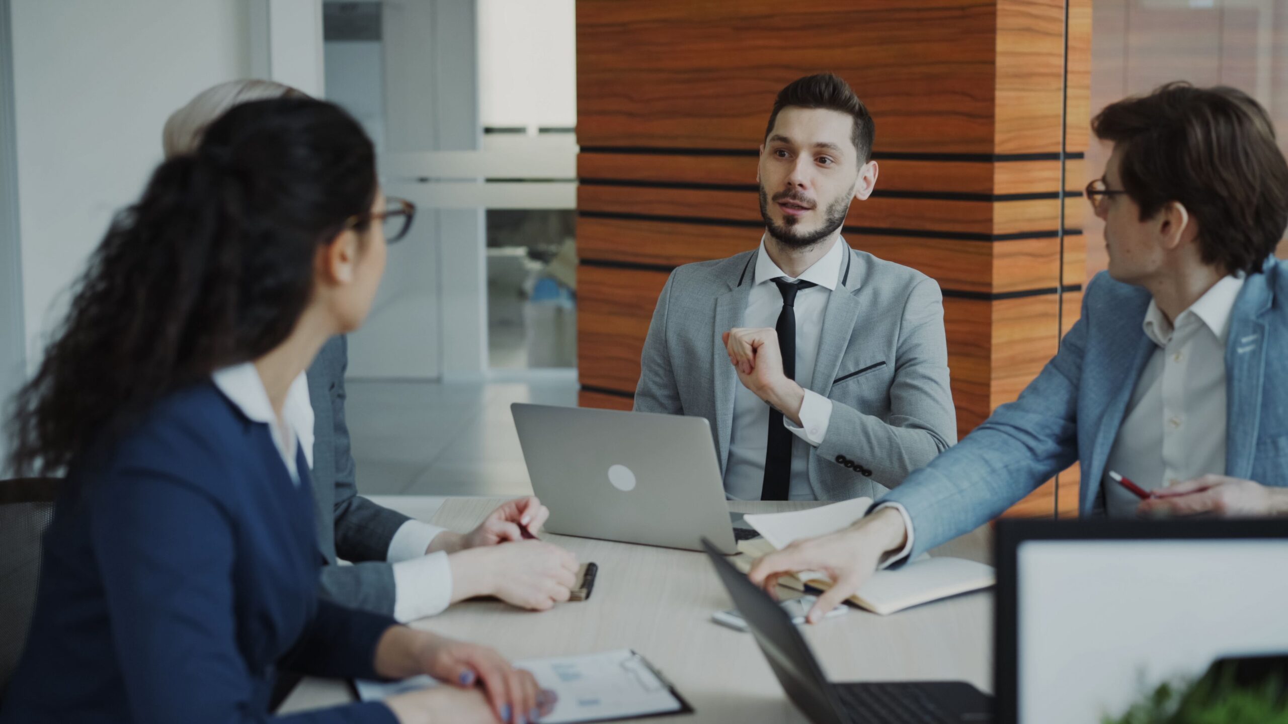 Plan de formación en idiomas para empresas: guía para RR.HH.